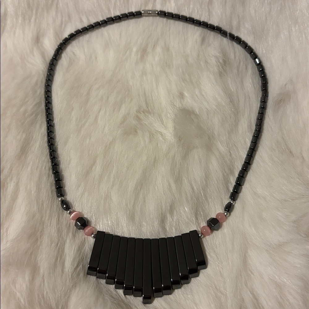 Black and Pink Beaded Necklace